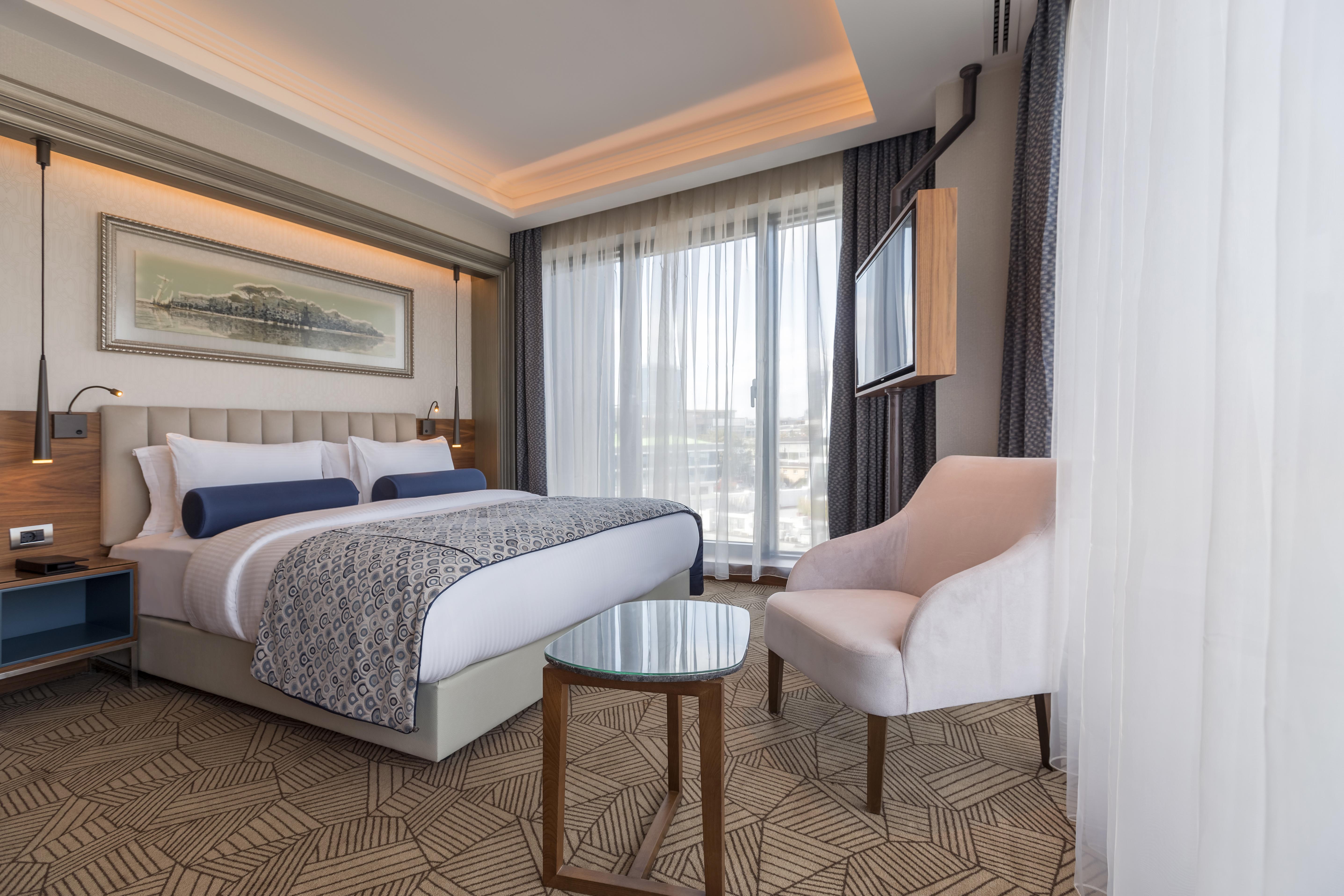 Отель Golden Tulip Istanbul Bayrampasa Экстерьер фото Deluxe Room