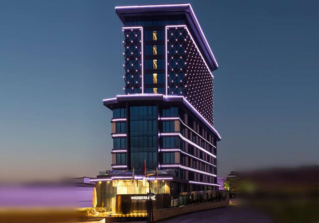 Отель Golden Tulip Istanbul Bayrampasa Экстерьер фото Hotel